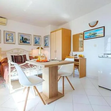 Apartment Sea Star