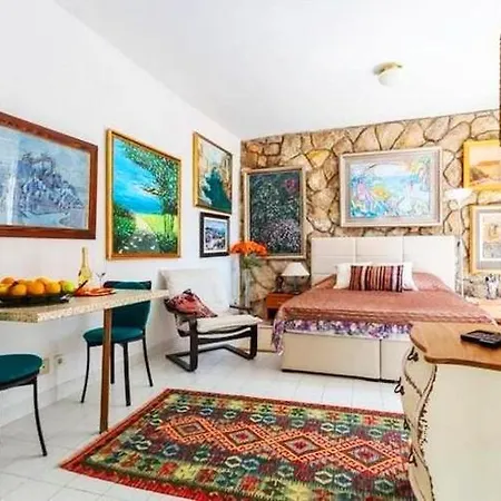 Sea Star Apartment *